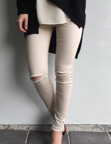 Elle Knee Slit Jeans - Beige