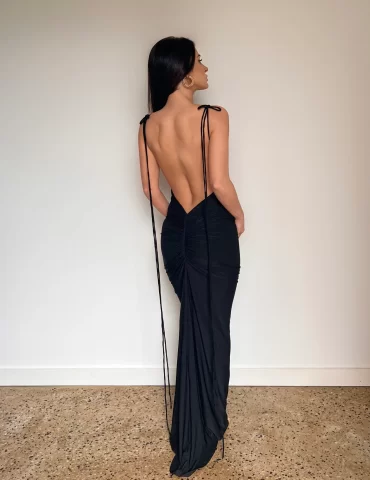 MELANI Gia Gown - Black (HIRE)