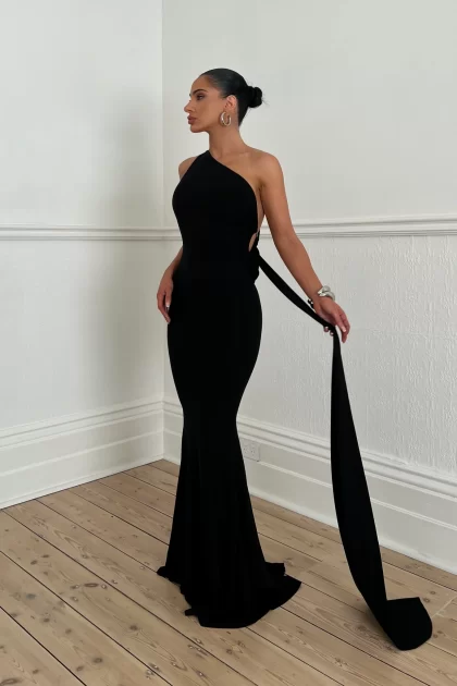 MELANI Sofia Gown - Black (HIRE) - Image 3
